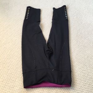 Lululemon yoga Capri size 4 stretch denim
